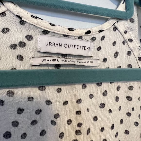 UO Devin Polka Dot Tie-Front Midi Dress - Picture 8 of 11